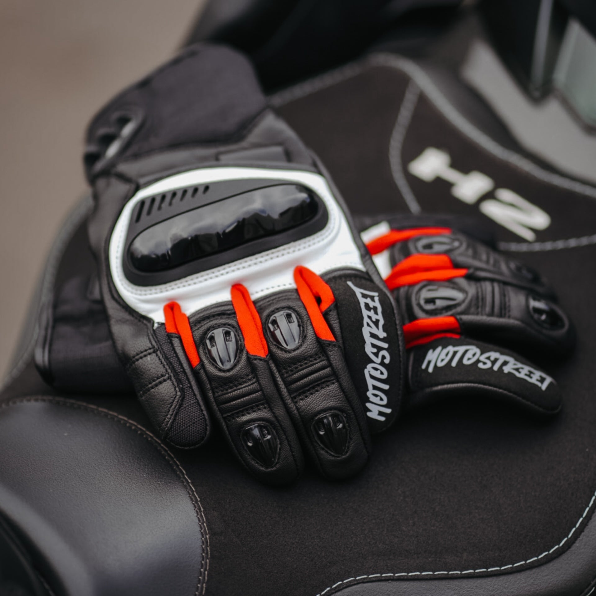 Street Gloves